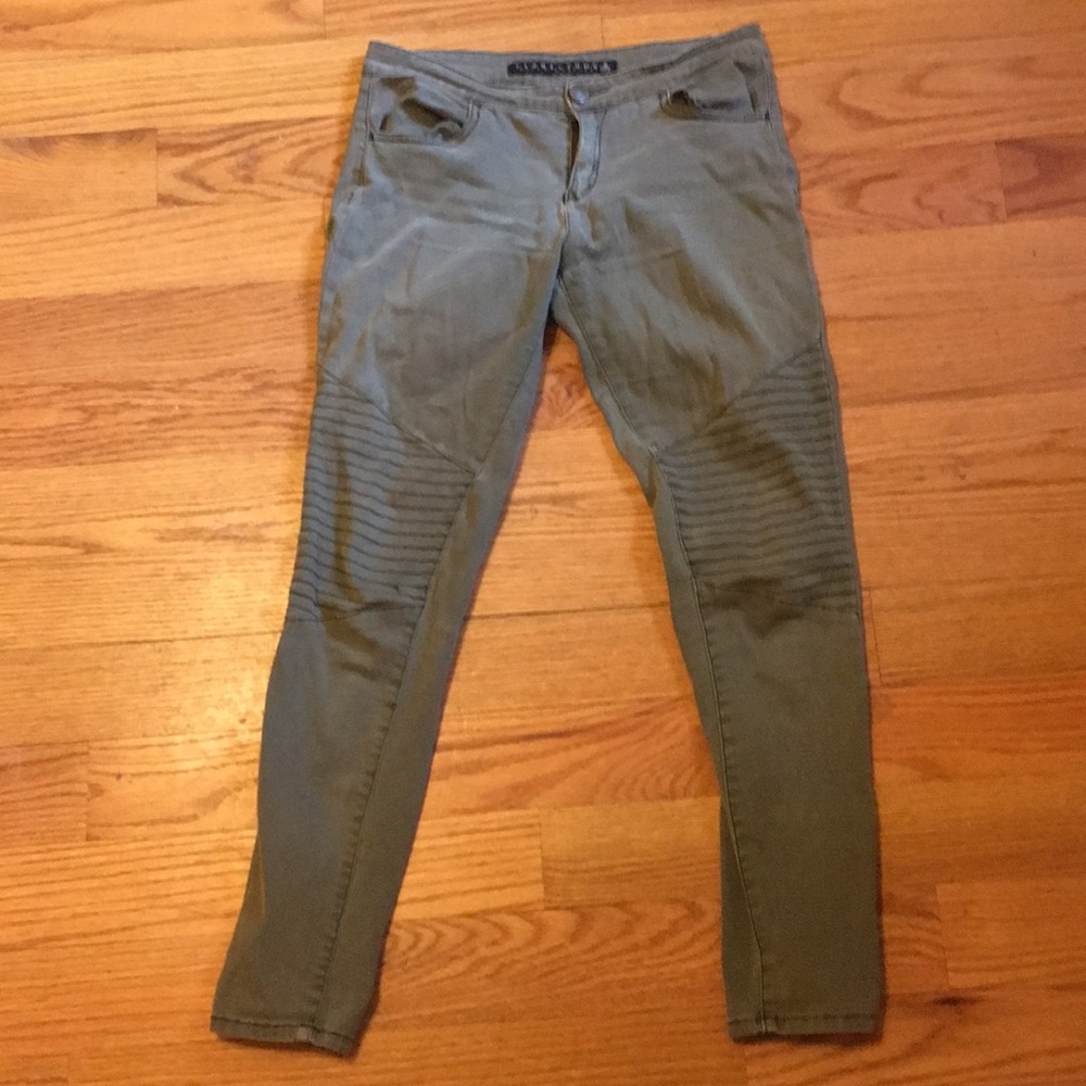 Army green skinny leg pants